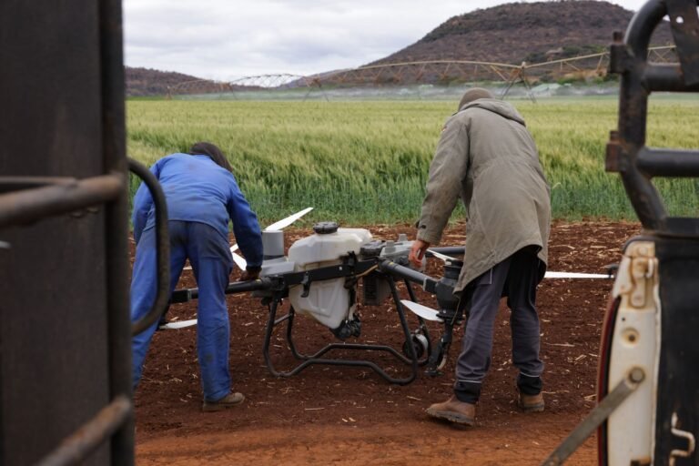AgTech e a Crise Hídrica: Soluções de Precisão para Combate a Queimadas e Gestão da Água no Campo Brasileiro